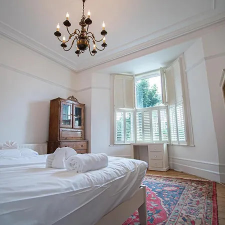 Carlton House Apartment