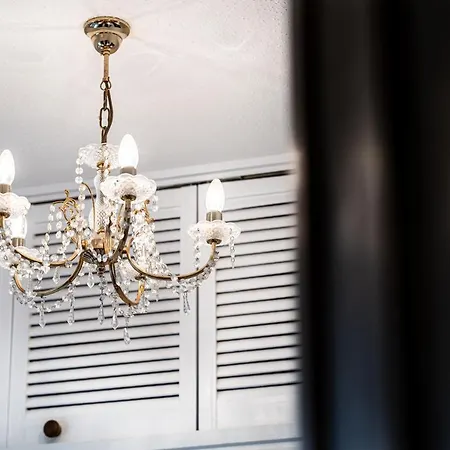 Carlton House Apartment