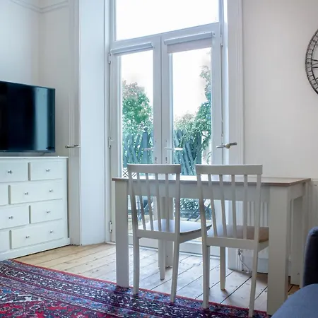 Apartment Carlton House Newport (Gwent)