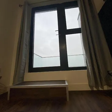 Stunning 2 Bedroom Penthouse