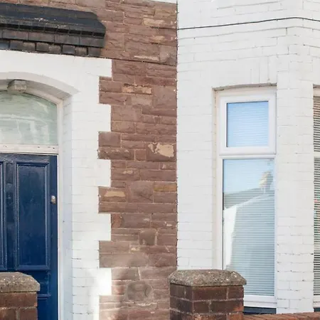 House Sleeps 9 - Mycityhaven * Newport (Gwent)