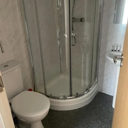 Milton Hotel Llanwern Village Guest house Newport (Gwent)