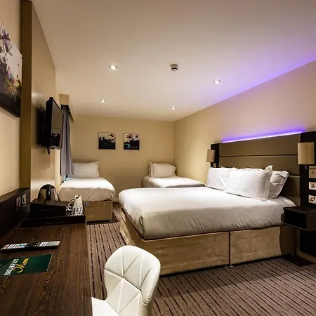 Silurian Hotel