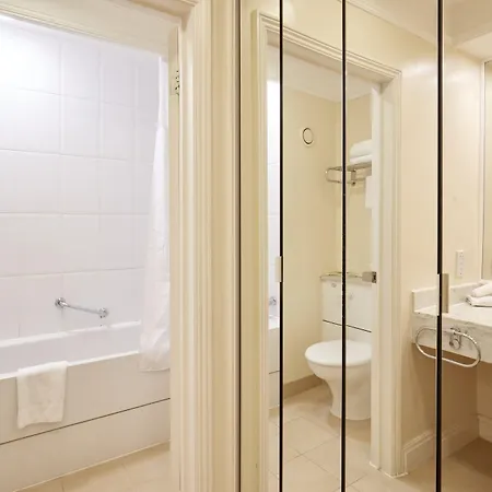 Coldra Court By Celtic Manor Newport (Gwent)