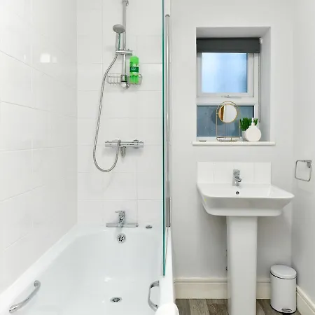 Holiday home Pass The Keys Perfectly Located Stylish 2 Bed With Parking