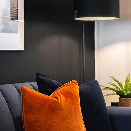 Apartment Crescent