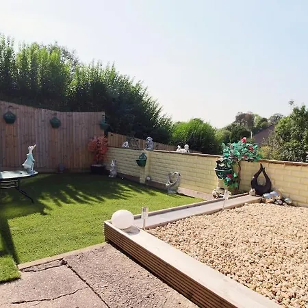 Holiday home 3 Bedroom Family Newport, Located Next To M4