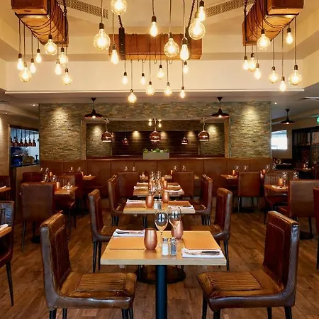 Hotel Coldra Court By Celtic Manor 4*