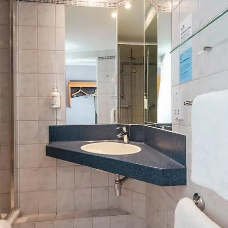 Hotel Express By Ihg Newport (Gwent)