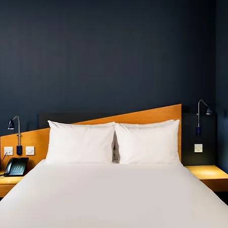 Hotel Express By Ihg 3*