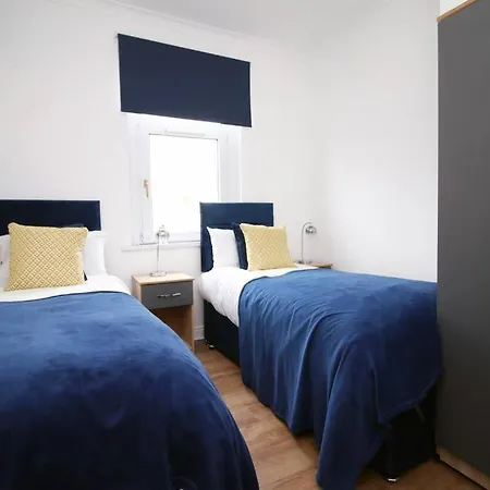 Holiday House For 7 Guests, Free Wi-fi & Self Check-in Explore
