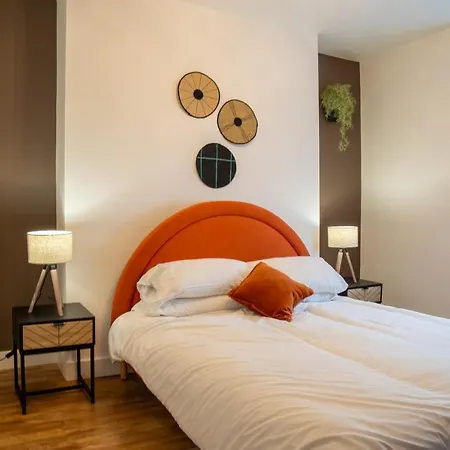 Apartment Trendy Urban 140mtrs To Train Station