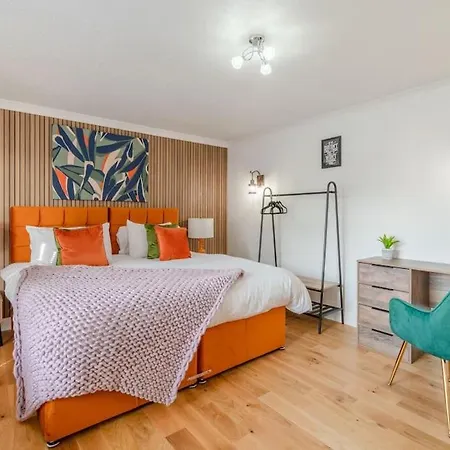 High Spec & Interior Designed 2 Bedroom House *