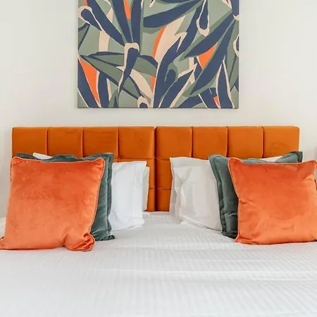 Holiday home Beautifully Renovated 2 Bedroom House In Newport