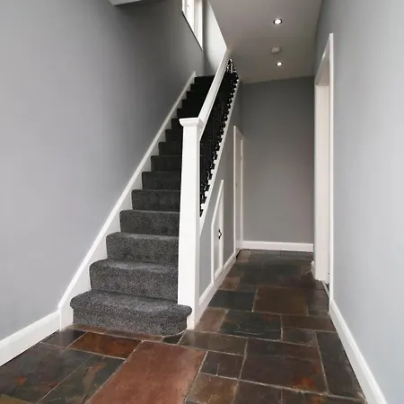 Spacious | 3br | Wifi Apartment Newport (Gwent)