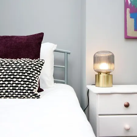 Spacious | 3br | Wifi Newport (Gwent)