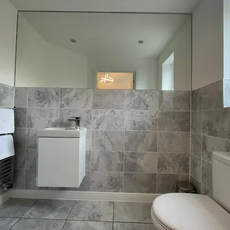 Guest house Garden | Parking | 4br