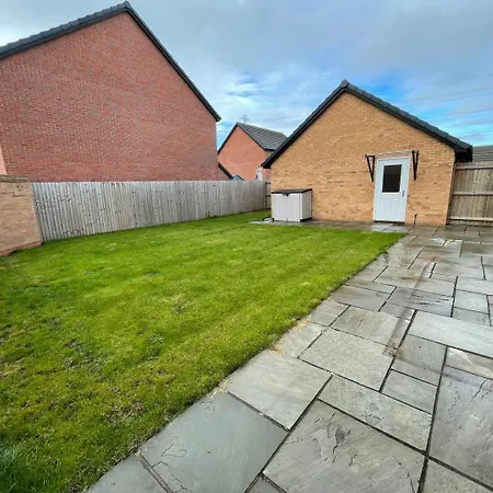 Guest house Garden | Parking | 4br Newport (Gwent)