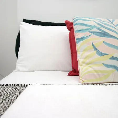 Garden | Parking | 4br Guest house *
