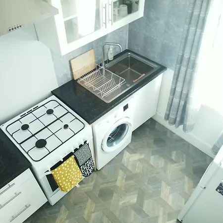 Service 2 Bed In South Wales Near Celtic Manor Icc Wales Newport (Gwent)