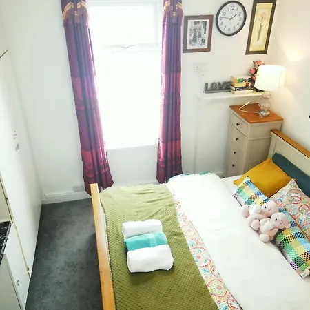 Apartment Service 2 Bed In South Wales Near Celtic Manor Icc Wales