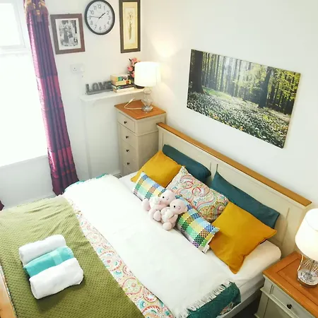 Apartment Service 2 Bed In South Wales Near Celtic Manor Icc Wales *