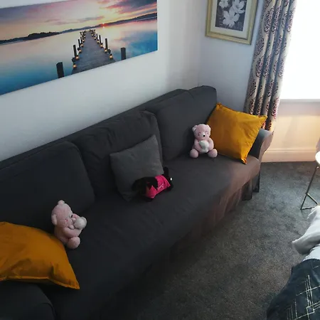 Apartment Service 2 Bed In South Wales Near Celtic Manor Icc Wales
