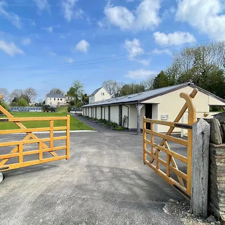The Old Mountain Stables Caerllwyn Ganol Farm Newport (Gwent)