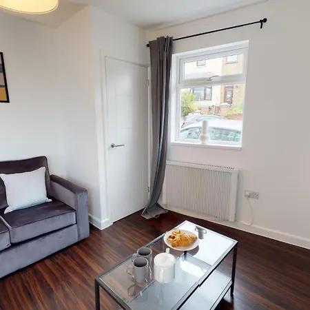 Stylish Duplex With Office Newport (Gwent)