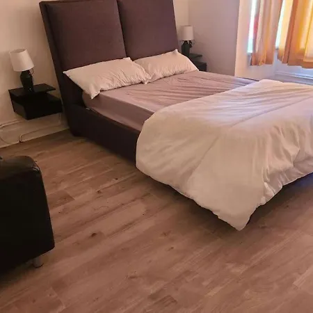 Cosy 2 Bedroom Flat Apartment Newport (Gwent)