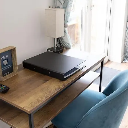 3 Bed House Free Parking Contractors Long Rates Holiday home Newport (Gwent)