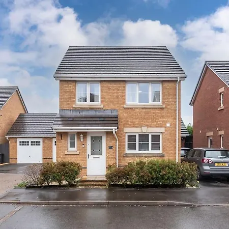 3 Bed House Free Parking Contractors Long Rates Holiday home *