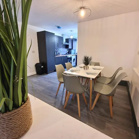 Witham House Holiday home Newport (Gwent)