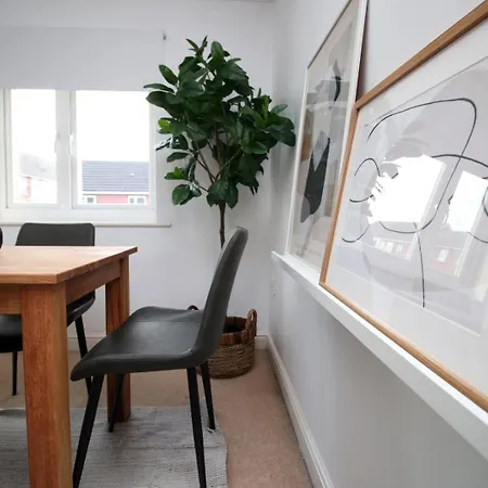 Apartment Alicia Way 2 Bedroom With Free Street Parking Newport (Gwent)