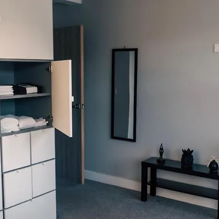 Apartment Urban View - Sleeps 6