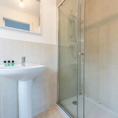 Apartment Book Now - 3Bed Glan Llyn Retreat- Newport Stay - Near Cardiff And Newport Centre - Parking Newport (Gwent)