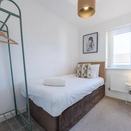 Apartment Book Now - 3Bed Glan Llyn Retreat- Newport Stay - Near Cardiff And Newport Centre - Parking *