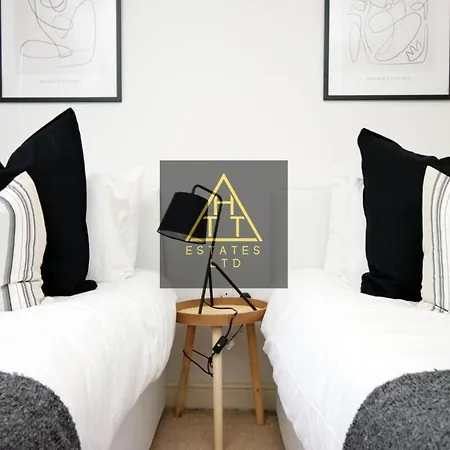 Alicia's Abode *