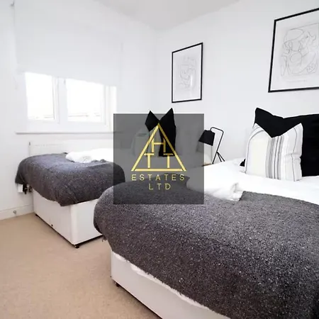 Alicia's Abode Apartment Newport (Gwent)