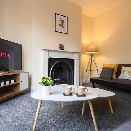 Beechwood House - Icc & Celtic Manor - Parking - Wifi * Newport (Gwent)
