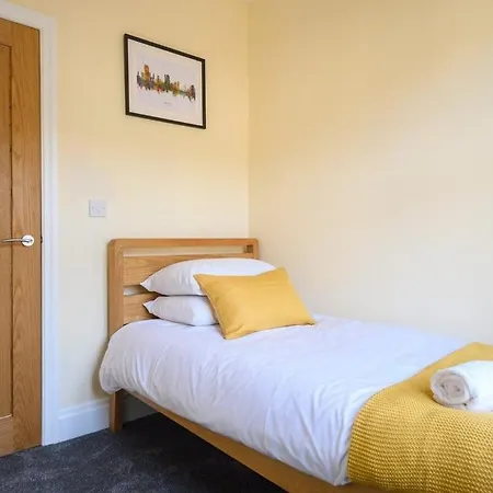 Beechwood House - Icc & Celtic Manor - Parking - Wifi *