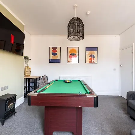 Sophia's Retreat - 2 Floor 4 Bed - - Coastal Getaway Newport (Gwent)