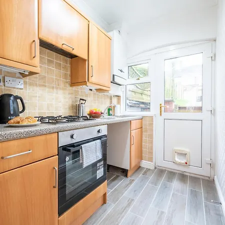 Apartment Dos Road - Street Parking - Wifi