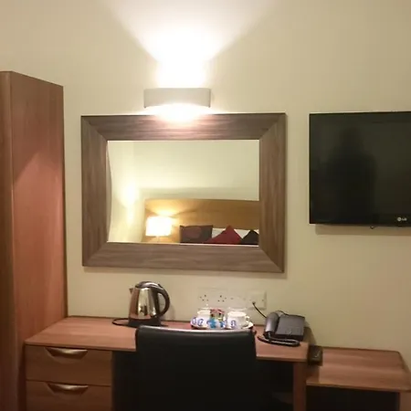 Gateway Express Hotel