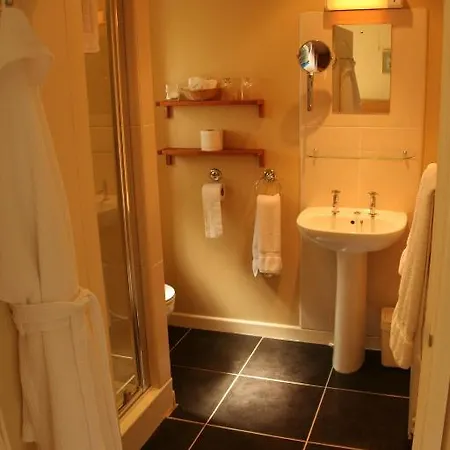 Hazel Court Bed & Breakfast Newport (Gwent)