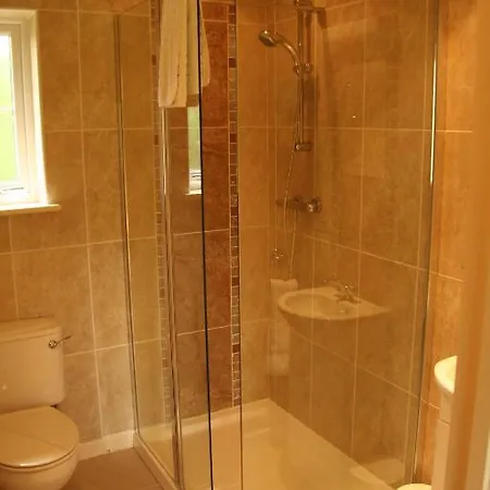 Hazel Court Bed & Breakfast Newport (Gwent)