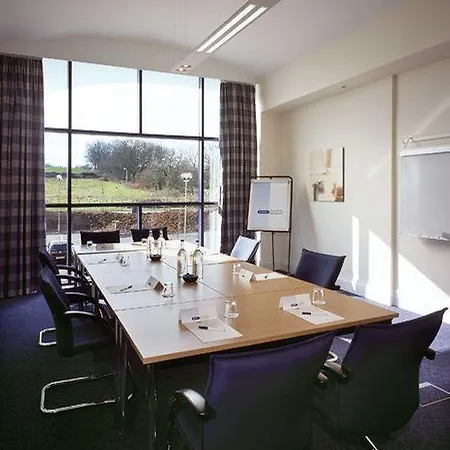 Express By Ihg Hotel 3*