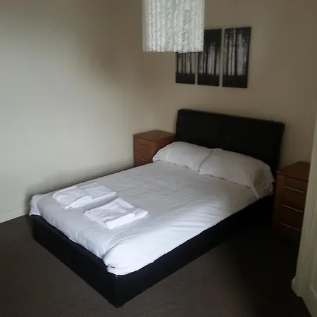 Victoria 4*