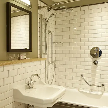 Inn New By Greene King 3*