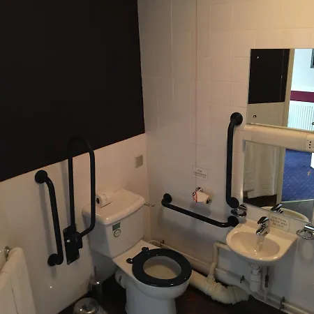 Hotel The Queen's Wetherspoon 3*